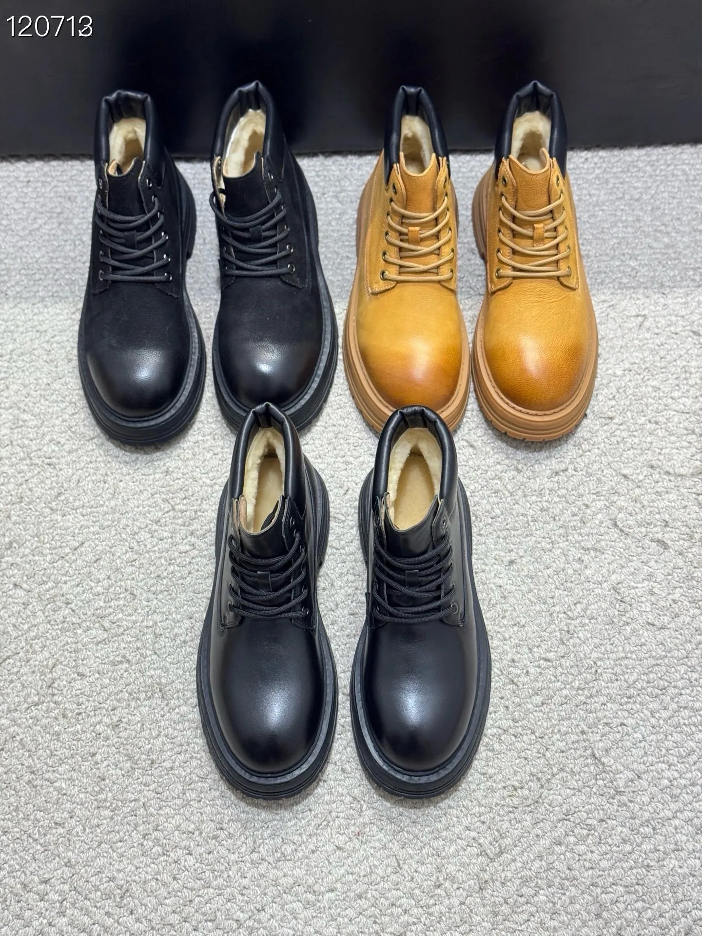 Men's men's shoes 💰660 [New style] 🦥🦥UGG - high-end quality 🔥Australian imported wool 🔥Full fur original single entry and exit counter without pressure, let you feel no replacement 💏The upper is made of first-layer cowhide 'all original Australian wool' Strict men's boots thick wool can be distinguished by the naked eye 💓Real wool keeps warm and does not smell like feet, warms the whole winter ✨Carefully crafted for those who know the goods🔥Size: 38-44 (45 customized